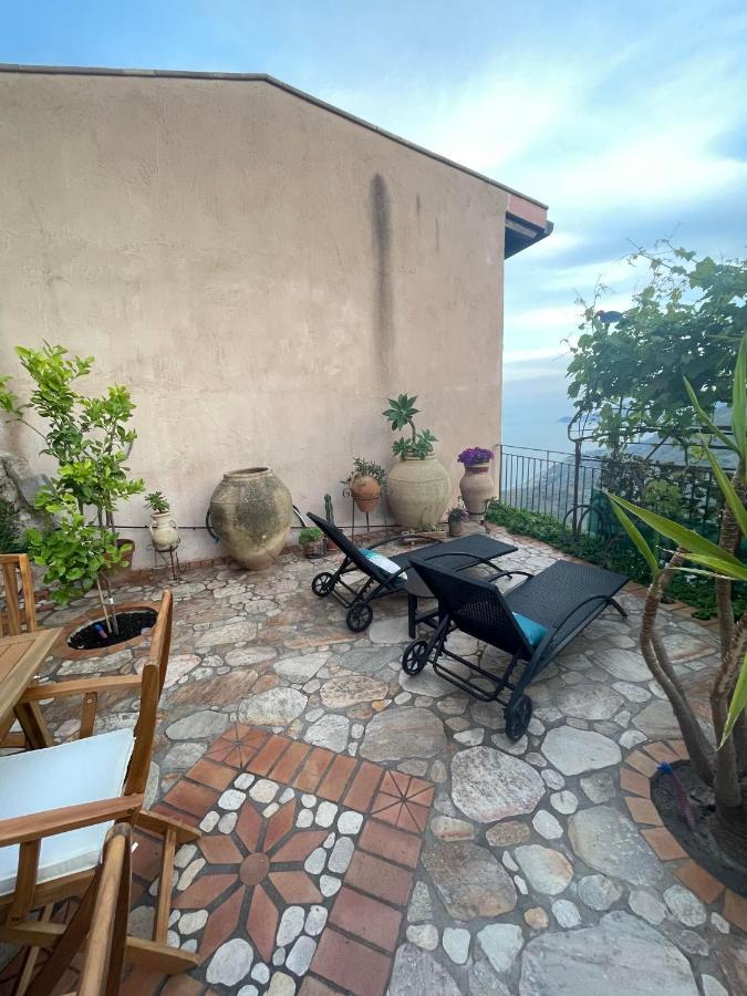 Villa The Secret Garden à Forza dʼAgro Extérieur photo